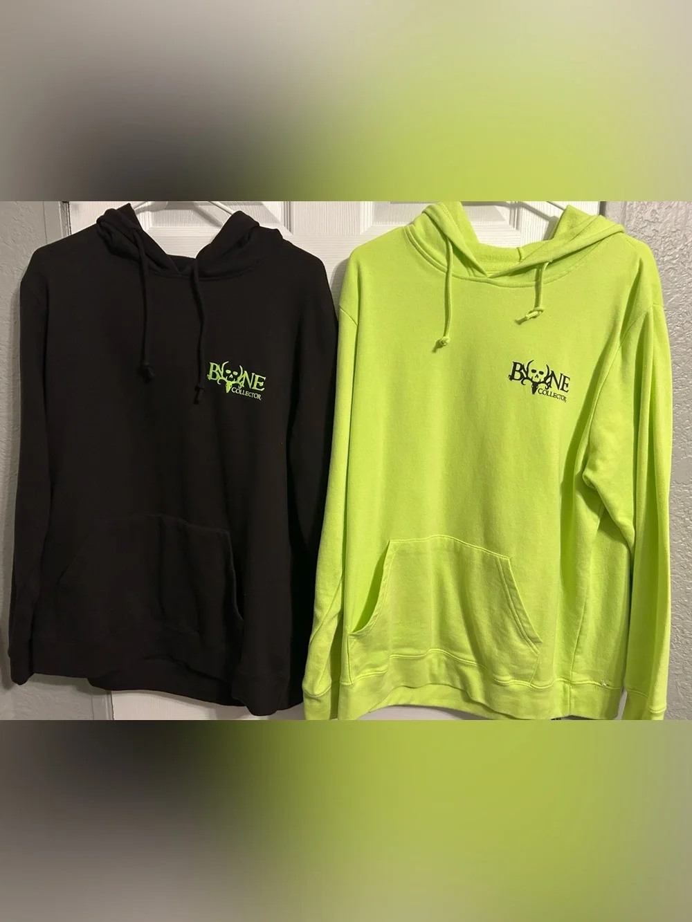 Bone Collector Hoodies size Large